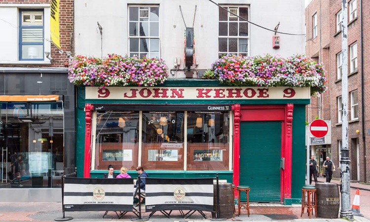 Dublin-Pub-Kehoes John Kehoes Pub on South Anne Street, one of the best Country Pubs in Dublin City