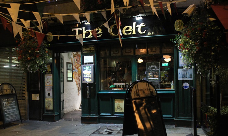 Dublin-Pub-The-Celt The Celt Bar on Talbot Street, one of the best country pubs in Dublin City.